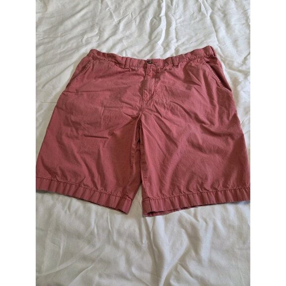 Tommy Hilfiger Men Chino Shorts Size 38 Salmon Classic Fit 10 Inseam Flat Front - Picture 1 of 6